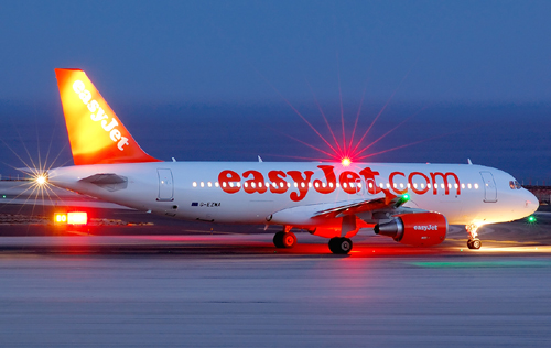 Máy bay của hãng easyJet phải hạ cánh khẩn cấp do nghi ngờ khủng bố 